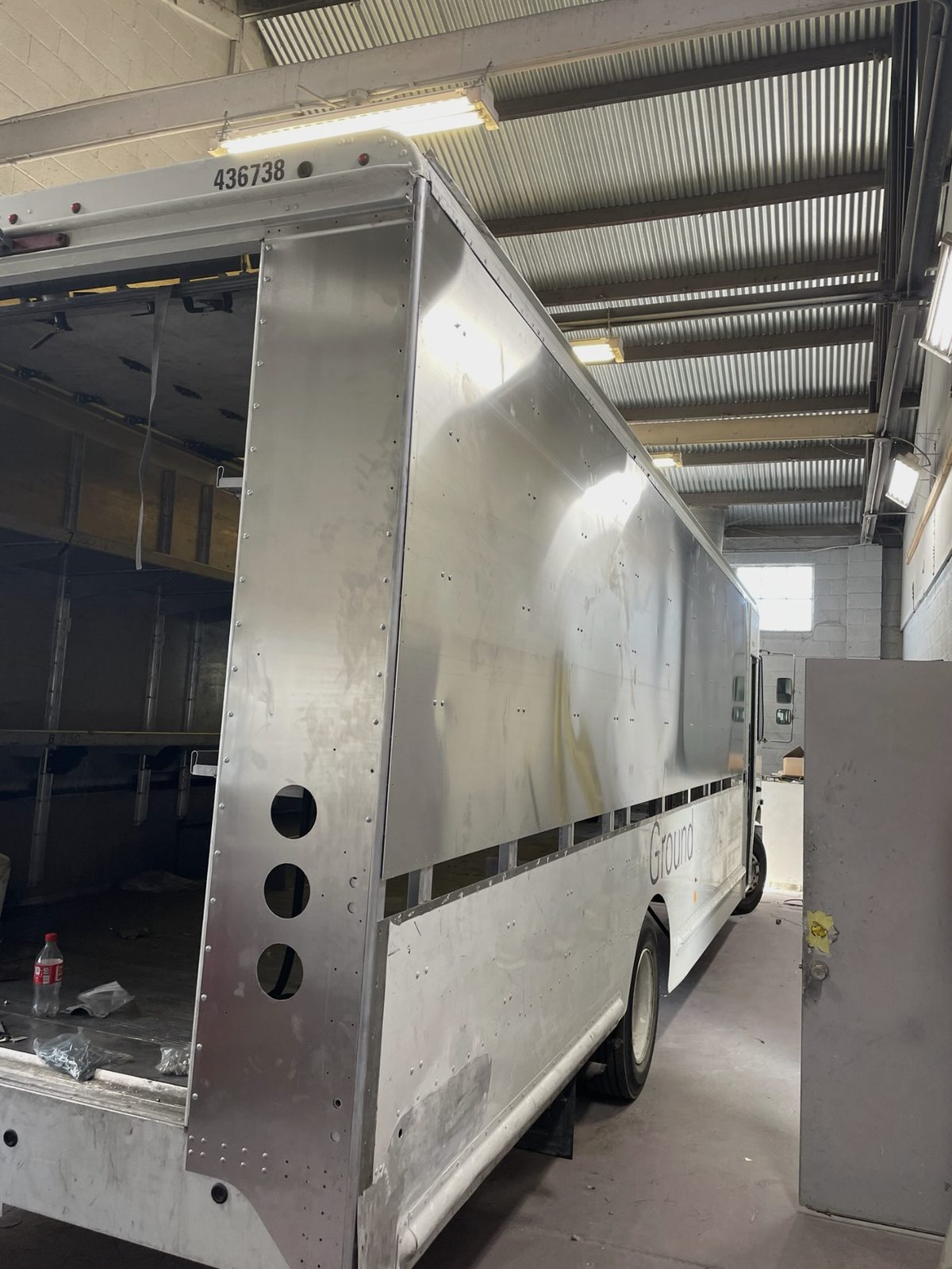 FedEx Ground step van panel and paint